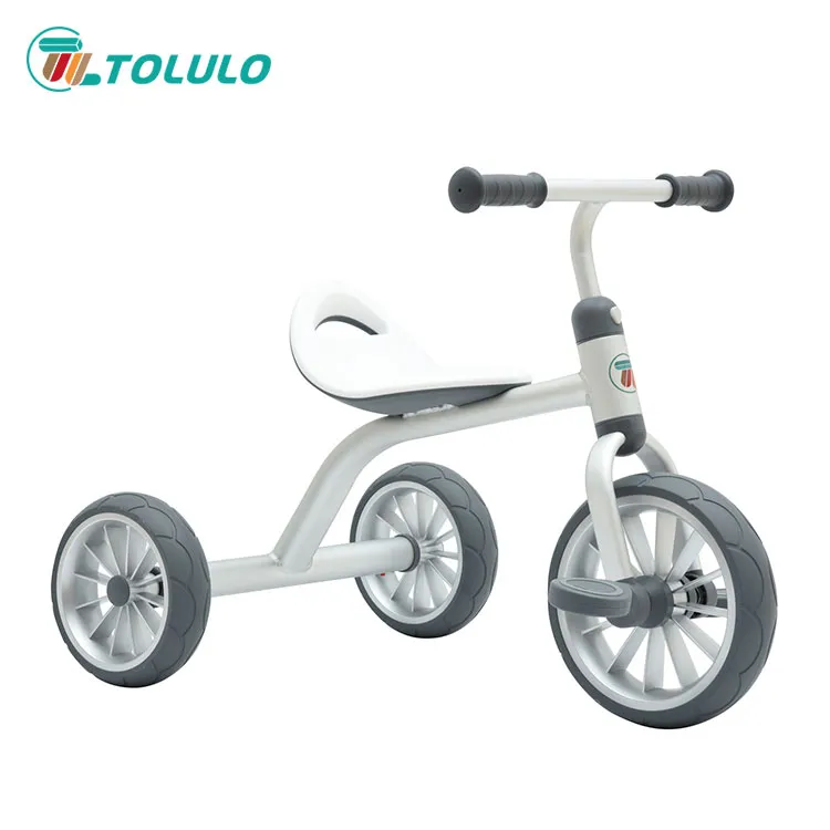 Kindertricycles: een perfecte start van het rijden op avonturen